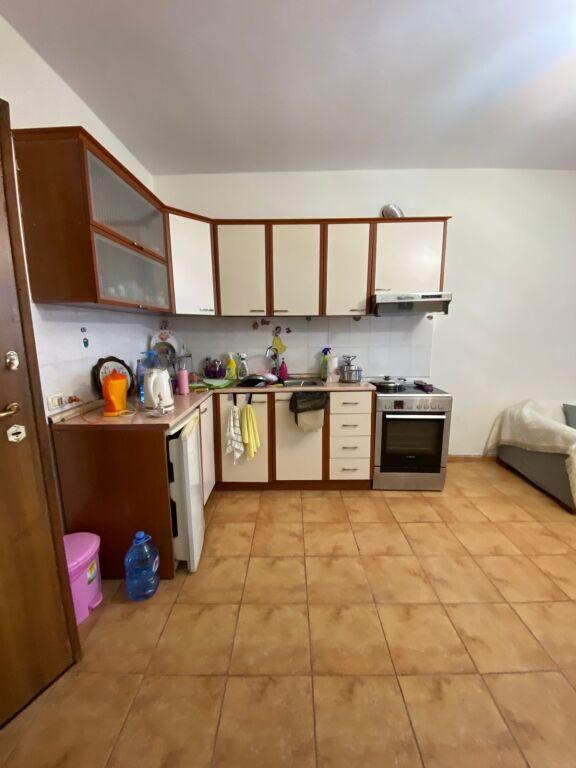 Apartament 1+1 me qera në Ish Rajoni I Policise, Durrës, 69 m². Foto 2 nga 6