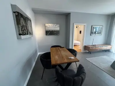 Apartament me qera në TEG, Tiranë, 90 m². Foto 3 nga 7