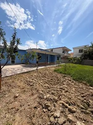 House 2+1 for rent in Kryqi i Kuq, Durrës, 80 m². Photo 1 of 11