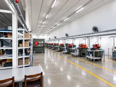 Magazinë me qera në Rruga Jordan Misja, Tiranë, 600 m². Foto 2 nga 3
