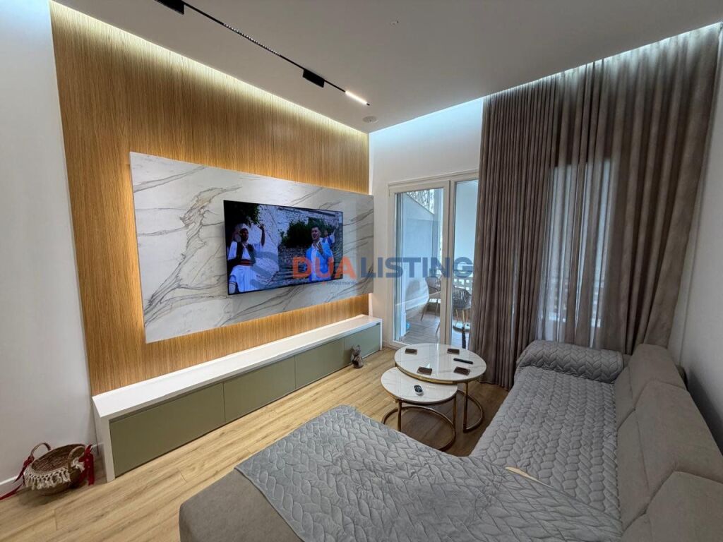 Appartamento 2+1 in affitto a Kopshti Botanik Zoologjik, Tirana, 120 m². Foto 1 di 3