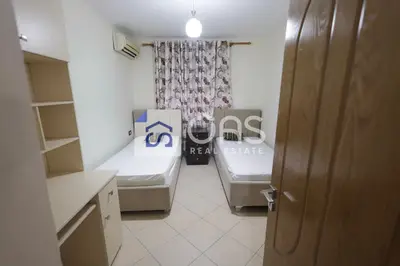 Apartament 2+1 me qera në Brryli, Tiranë, 80 m². Foto 3 nga 9