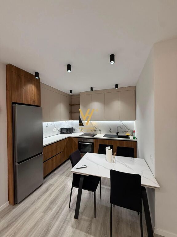Apartament 1+1 me qera në Rruga Dritan Hoxha, Tiranë, 78 m². Foto 2 nga 3