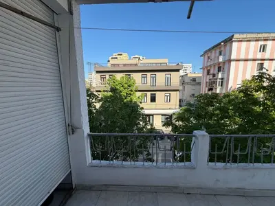 Apartament 2+1 me qera në Muzeu i Dëshmorëve dhe Salla e Relikeve të Luftës, Durrës, 90 m². Foto 8 nga 9