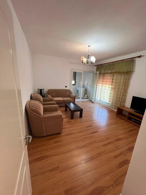 Appartamento 3+1 in affitto a Rruga Aleksander Goga, Durazzo, 120 m²