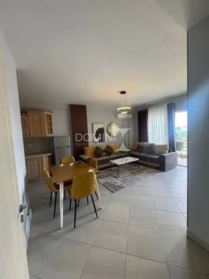 Apartament 1+1 në shitje në Rruga 5 Maji, Tiranë, 70 m². Foto 2 nga 6