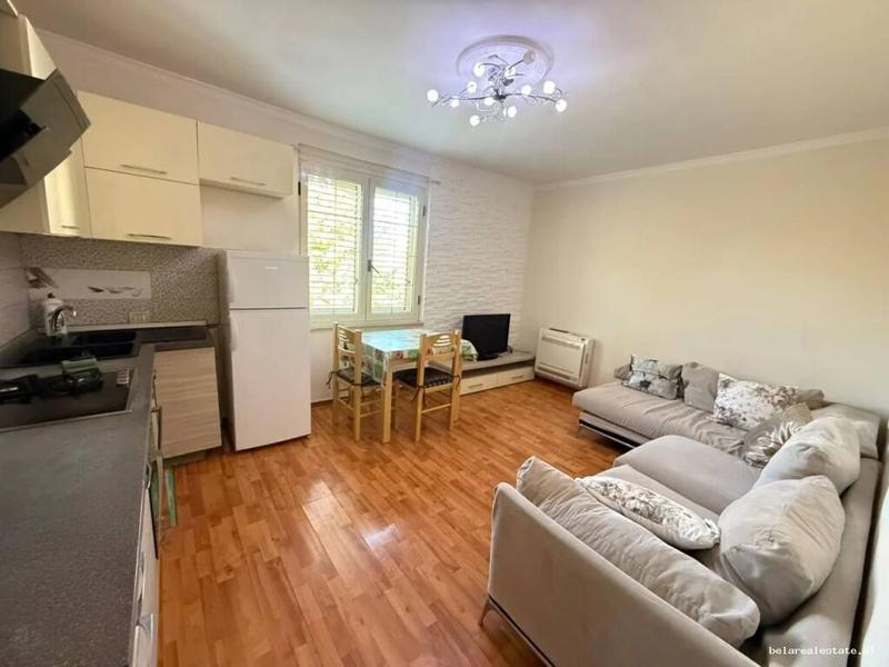 Apartament 2+1 me qera në Oxhaku, Tiranë, 75 m²