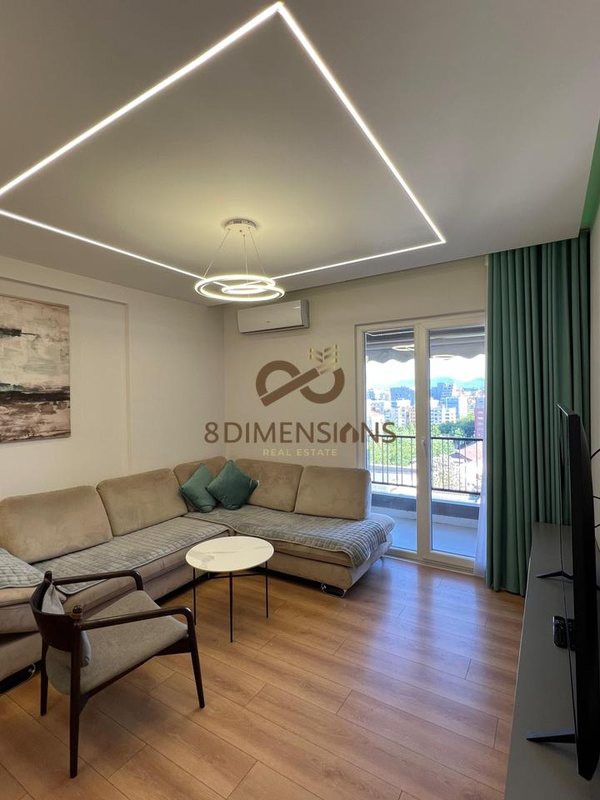 Appartamento 2+1 in affitto a Rruga 5 Maji, Tirana, 93 m²