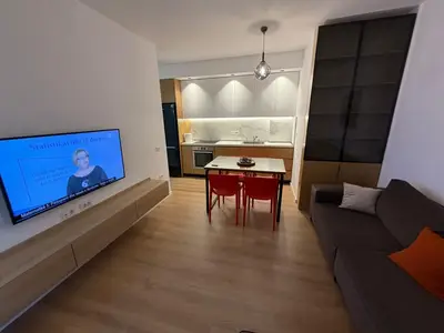 Apartament 2+1 në shitje në Ish Fusha e Aviacionit, Tiranë, 71 m². Foto 6 nga 9