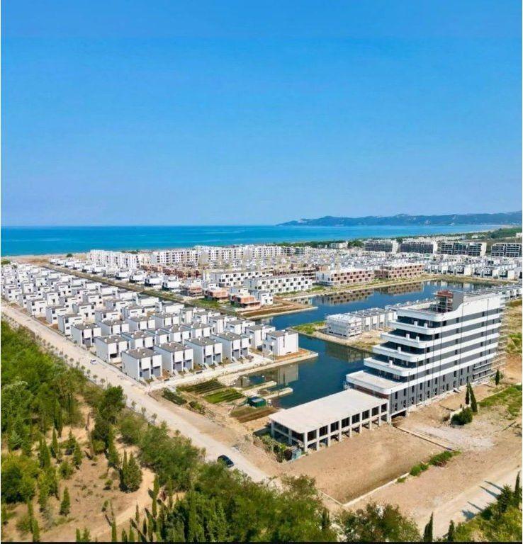 Villa 3+1 in vendita a Turquoise Marina, Durazzo, 308 m²