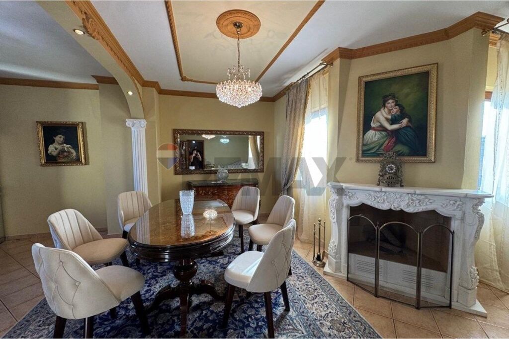 Apartment for sale in Rruga Asim Vokshi, Tirana, 159 m². Photo 2 of 3