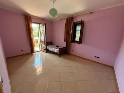 Villa studio for sale in Marikaj, Tirana, 300 m². Photo 9 of 12