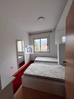 Apartament 2+1 me qera në Ali Demi, Tiranë, 80 m². Foto 4 nga 7