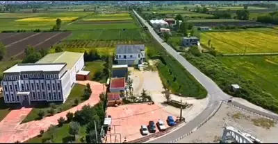 Commercial space for sale in Mamurras, Mamurras, 780 m². Photo 2 of 3