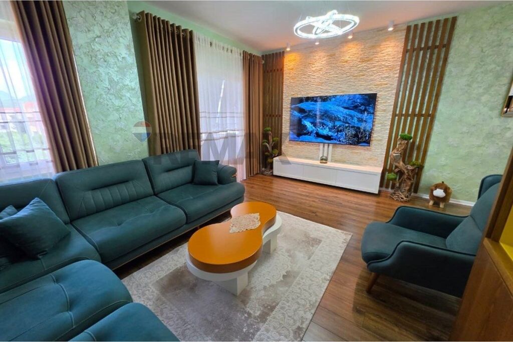 Apartment for rent in Fresku, Tirana, 105 m². Photo 1 of 3