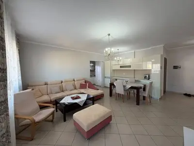 Apartament 3+1 në shitje në Condor Center, Tiranë, 112 m². Foto 2 nga 11