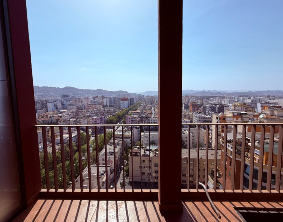 Appartamento 2+1 in affitto a Rruga e Kavajës, Tirana, 124 m². Foto 2 di 3