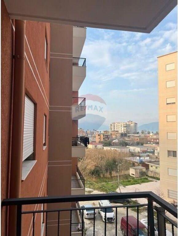 Apartment 2+1 for rent in Rr. Pelivan Leskaj, Vlorë, 101 m²