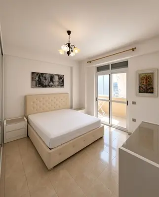 Apartament 2+1 në shitje në Rruga Isuf Elezi, Tiranë, 106 m². Foto 2 nga 5