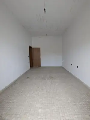 Apartment 2+1 for sale in Rruga Ate Kristo Negovani, Vlorë, 73 m². Photo 3 of 11