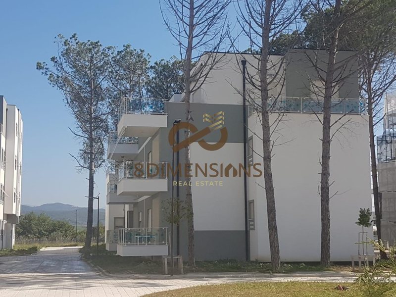 Appartamento 1+1 in vendita a Gjiri i Lalzit, Durazzo, 61 m²