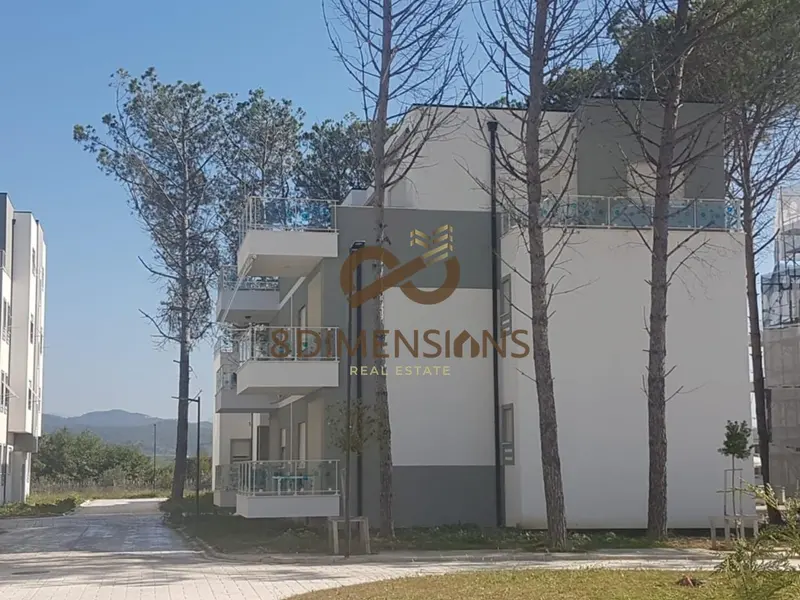 Appartamento 1+1 in vendita a Gjiri i Lalzit, Durazzo, 61 m²