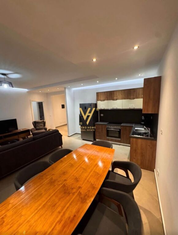 Apartament 2+1 me qera në Zogu i Zi, Tiranë, 120 m². Foto 2 nga 3