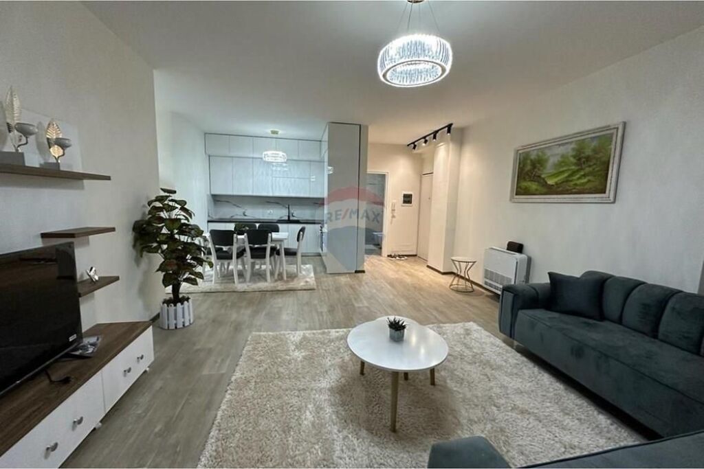 Apartment for sale in Liqeni i Thatë, Tirana, 110 m². Photo 1 of 3