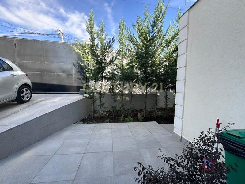 Villa for rent in Xhamia Sauk i Vjetër, Tirana, 240 m²