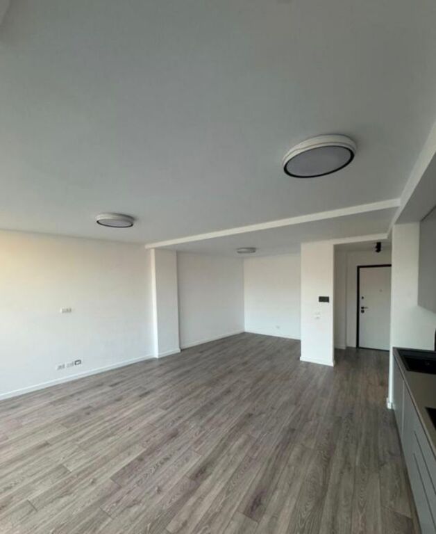 Ufficio in affitto a Lake View Residences, Tirana, 90 m². Foto 3 di 3
