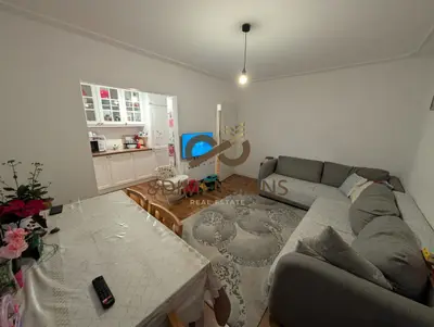 Apartament 2+1 në shitje në Rruga Kongresi i Lushnjes, Tiranë, 75 m². Foto 2 nga 10