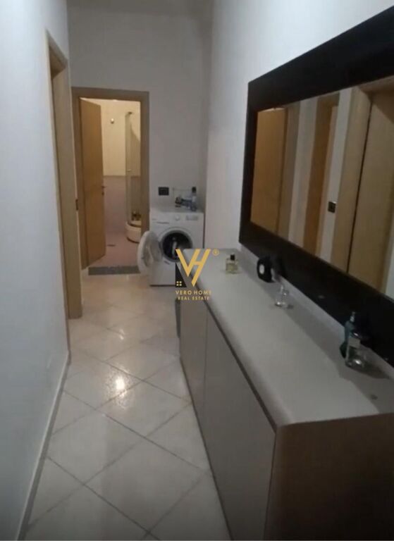 Apartament 2+1 në shitje në Komuna e Parisit, Tiranë, 110 m². Foto 3 nga 3