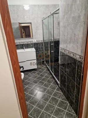 Apartament 2+1 me qera në Rruga Fortuzi, Tiranë, 130 m². Foto 10 nga 10