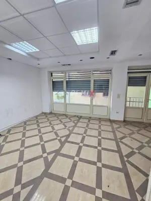Ambient biznesi në shitje në Rruga Kristaq Boshnjaku, Durrës, 200 m². Foto 4 nga 8