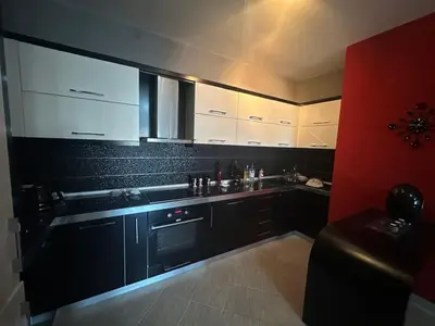 Apartament 2+1 në shitje në Rruga Irfan Tomini, Tiranë, 116 m². Foto 2 nga 5