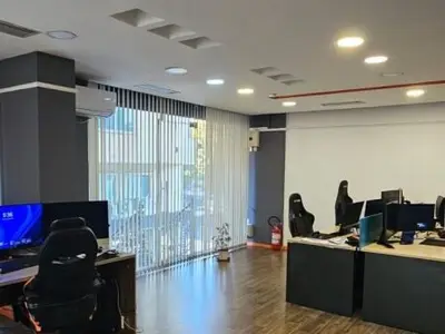Ufficio in affitto a Sheshi Willson, Tirana, 200 m². Foto 5 di 5