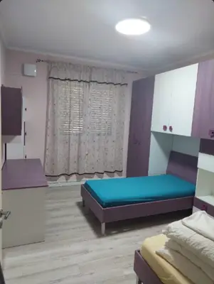 Apartament 2+1 me qera në Rruga Mihal Grameno, Tiranë, 150 m². Foto 5 nga 6