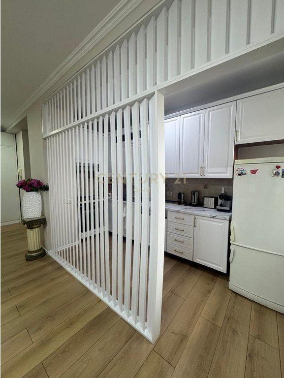 Appartamento 2+1 in affitto a Zyrat e Parlamentit, Tirana, 115 m²