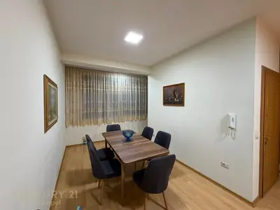 Appartamento in affitto a 21 Dhjetori, Tirana, 170 m². Foto 1 di 10