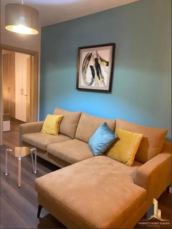 Apartament 1+1 me qera në Kompleksi Delijorgji, Tiranë, 60 m². Foto 1 nga 3