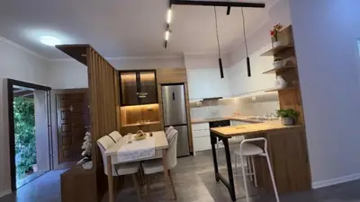 Apartament 2+1 me qera në Liqeni i Tiranës, Tiranë, 105 m². Foto 2 nga 8