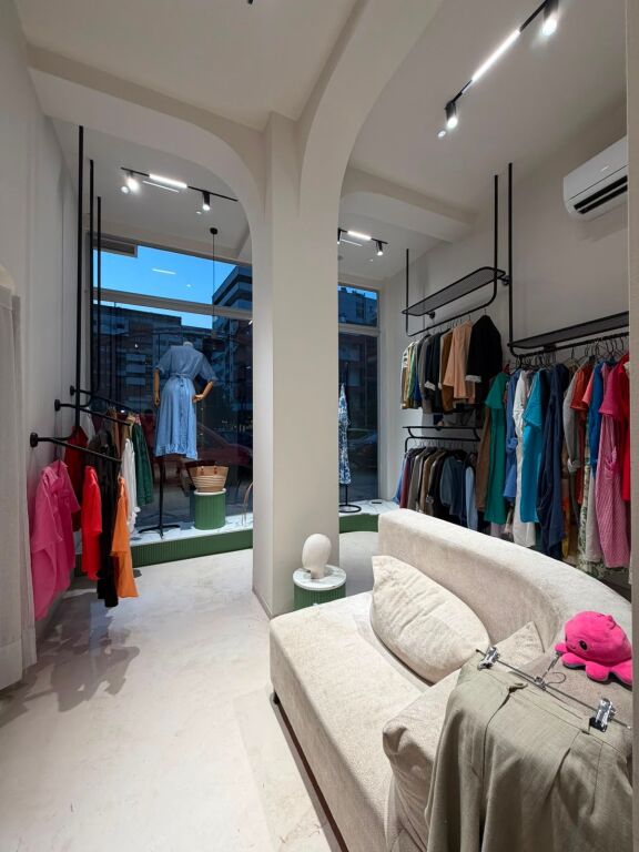 Negozio in vendita ad Astir, Tirana, 51 m². Foto 2 di 3