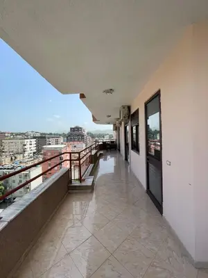 Apartament 2+1 me qera në Blloku, Tiranë, 146 m². Foto 9 nga 10