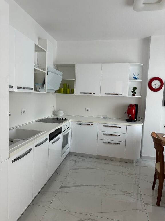 Appartamento 3+1 in affitto a Sheshi Skënderbej, Tirana, 359 m². Foto 2 di 3