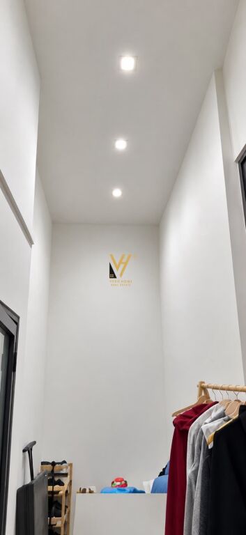 Dyqan në shitje në Yzberisht, Tiranë, 30 m². Foto 1 nga 1