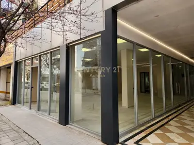 Zyrë në shitje në Ish Kombinati, Vlorë, 121 m². Foto 2 nga 10