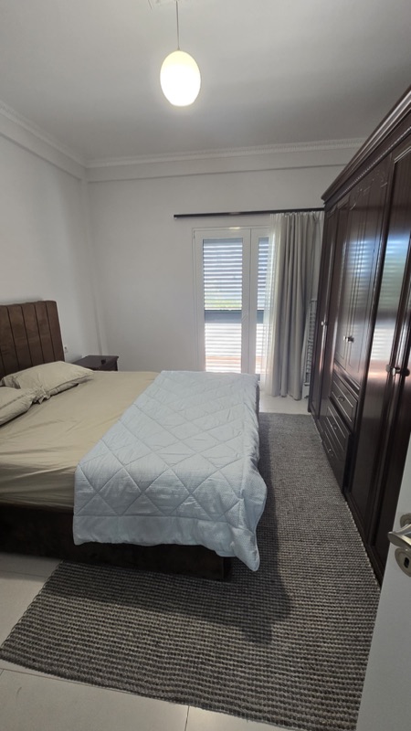 Apartament 3+1 me qera në Vilat Gjermane, Tiranë, 150 m². Foto 6 nga 9