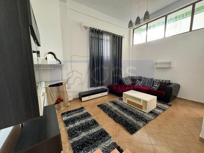 Appartamento 1+1 in affitto a 5 Maj, Tirana, 85 m²
