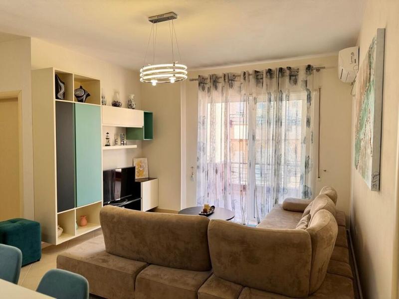 Apartament 2+1 në shitje në Rruga Butrinti, Sarandë, 92 m². Foto 2 nga 8