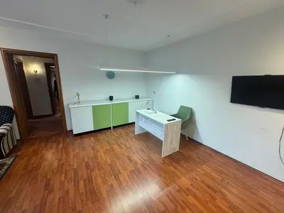 Zyrë me qera në Bulevardi Gjergj Fishta, Tiranë, 130 m². Foto 4 nga 8